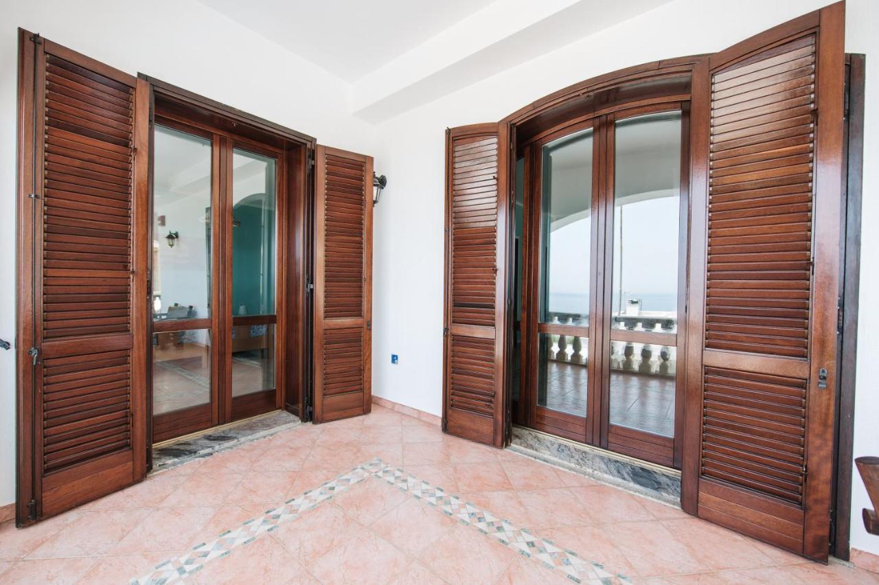 Villa Nicole Vista Mare Andrano Kültér fotó